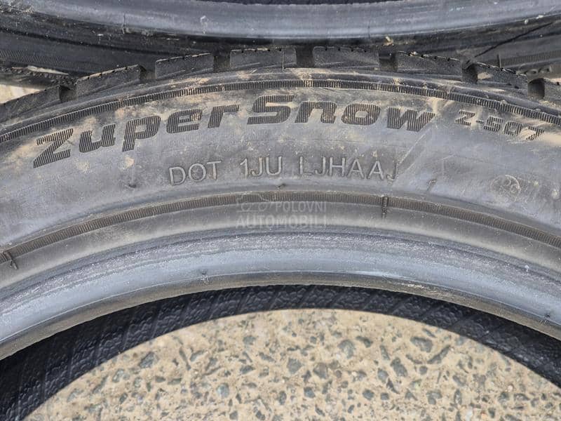 Goodride 225/45 R18 Zimska