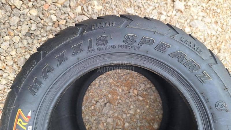 Maxxis 225/40 R10 Letnja