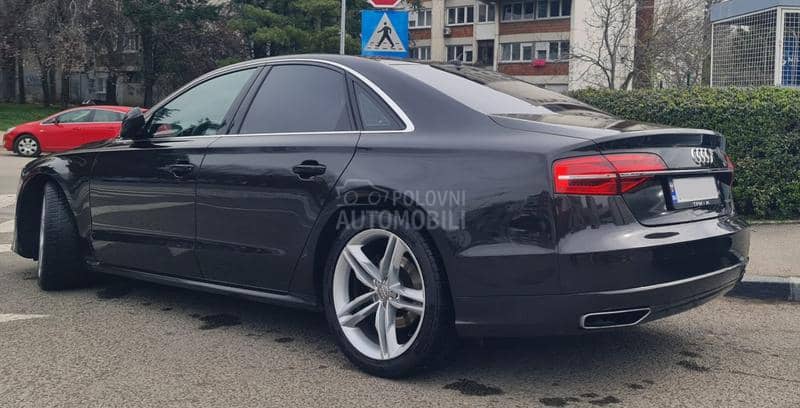 Audi A8 S Line