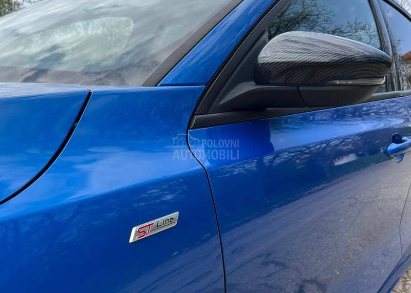 Ford Focus ST-line PANO/LED/REG