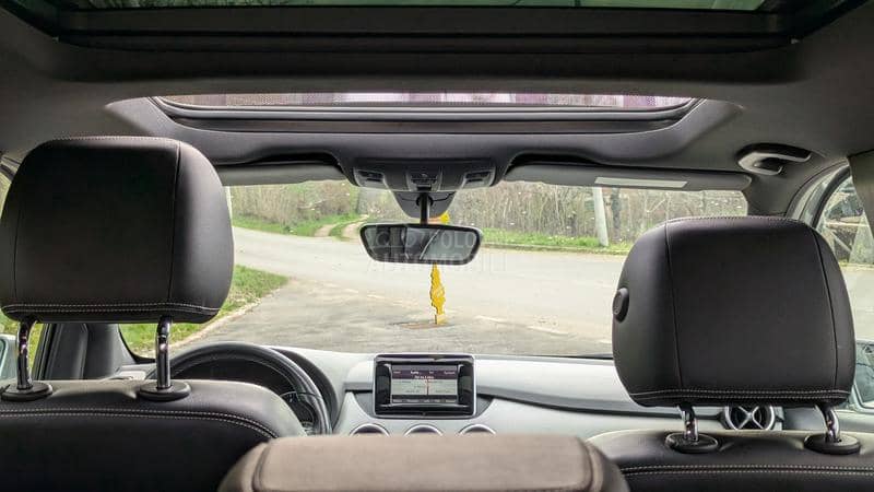 Mercedes Benz B 200 auto/pano/xenon/CH