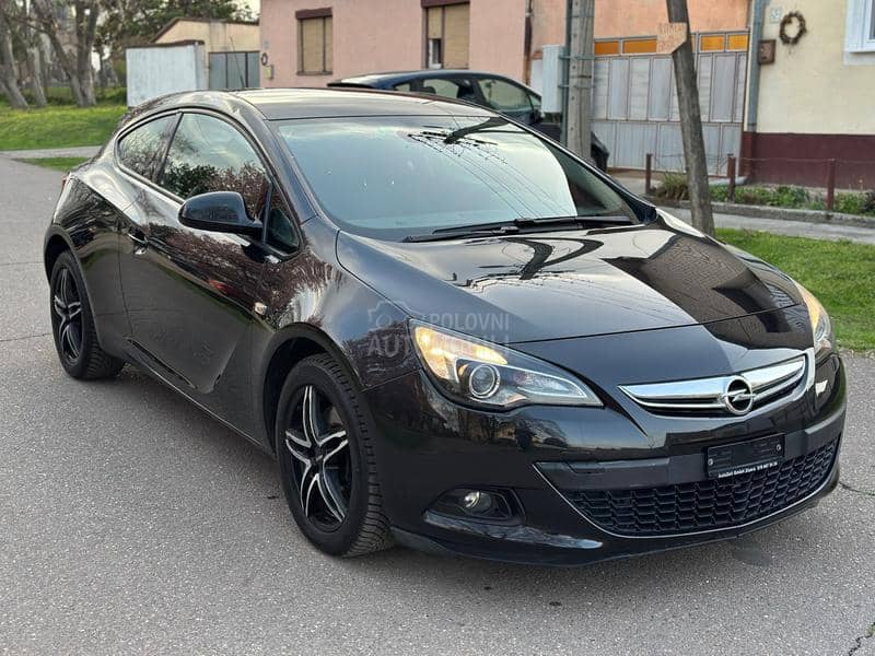 Opel Astra J GTC 1.4 Turbo