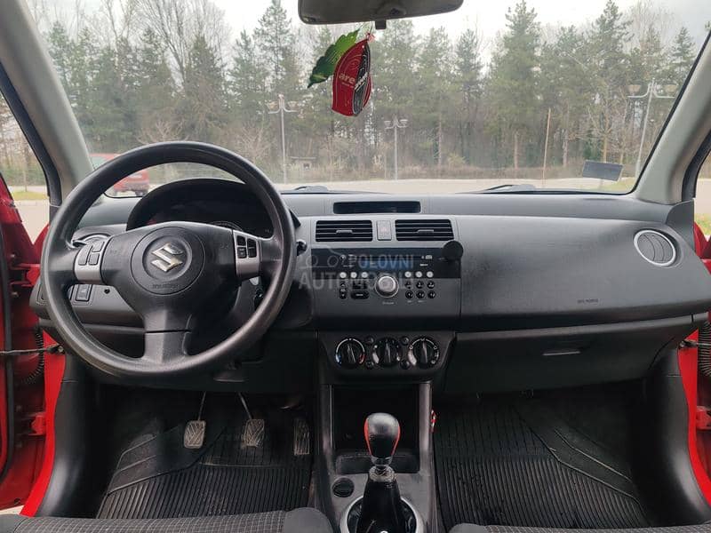 Suzuki Swift 1.5 GT