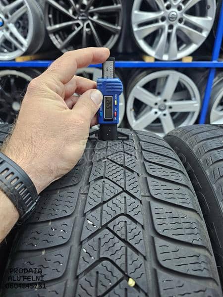 Pirelli 205/60 R16 Zimska