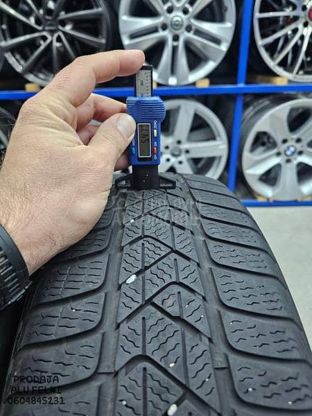 Pirelli 205/60 R16 Zimska