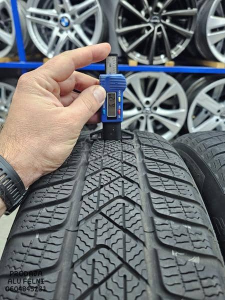 Pirelli 205/60 R16 Zimska
