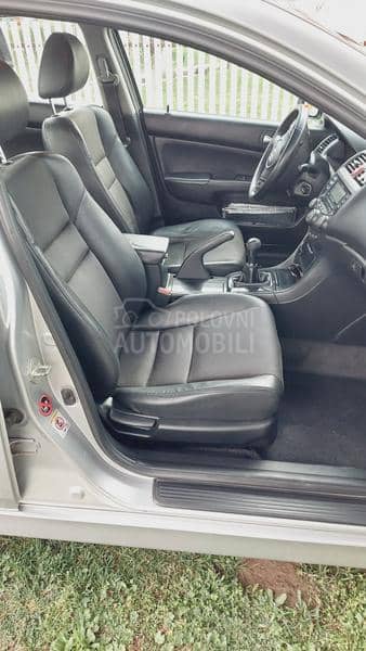 Honda Accord 2.2 i-Ctdi 4D sport
