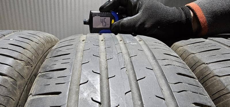 Continental 215/60 R16 Letnja