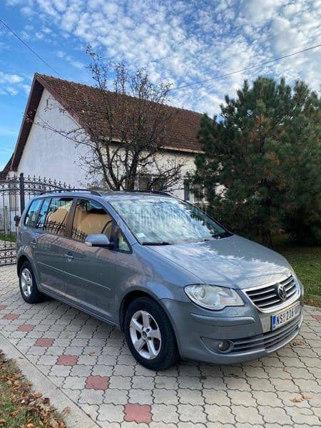 Volkswagen Touran 1.9 TDI / HIGHLINE