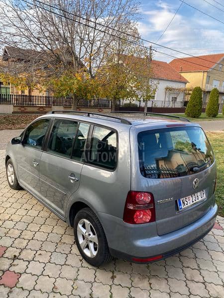 Volkswagen Touran 1.9 TDI / HIGHLINE
