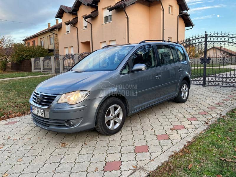 Volkswagen Touran 1.9 TDI / HIGHLINE