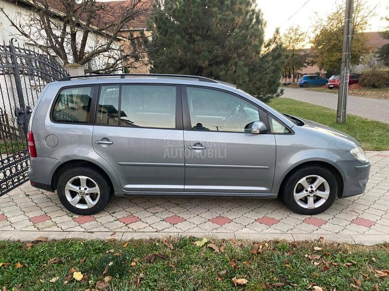 Volkswagen Touran 1.9 TDI / HIGHLINE