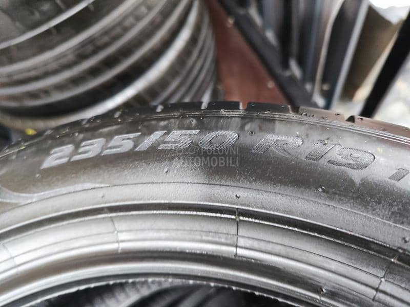 Pirelli 255/45 R19 Letnja