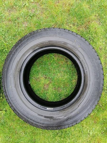 Semperit 215/70 R15 Zimska