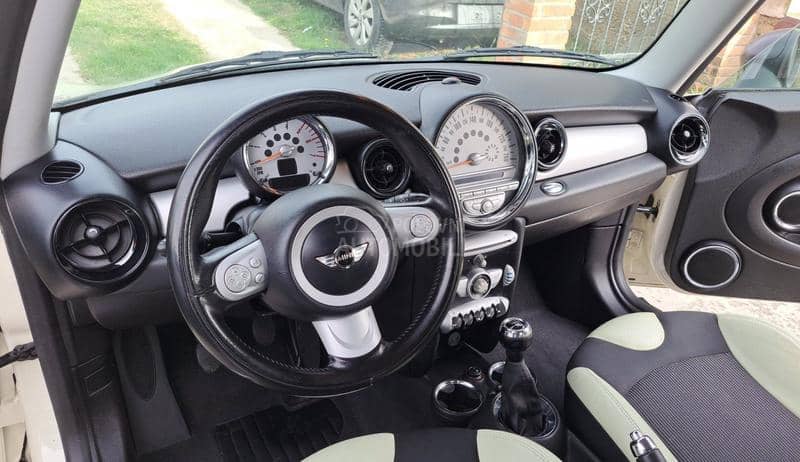 MINI Cooper 1.6D KOZA