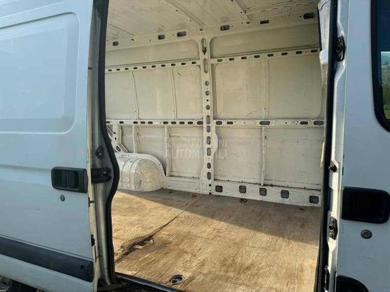 Renault Master 2.5dci CH