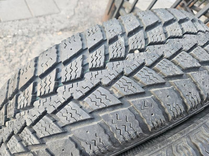 Kumho 215/70 R15 Sve sezone
