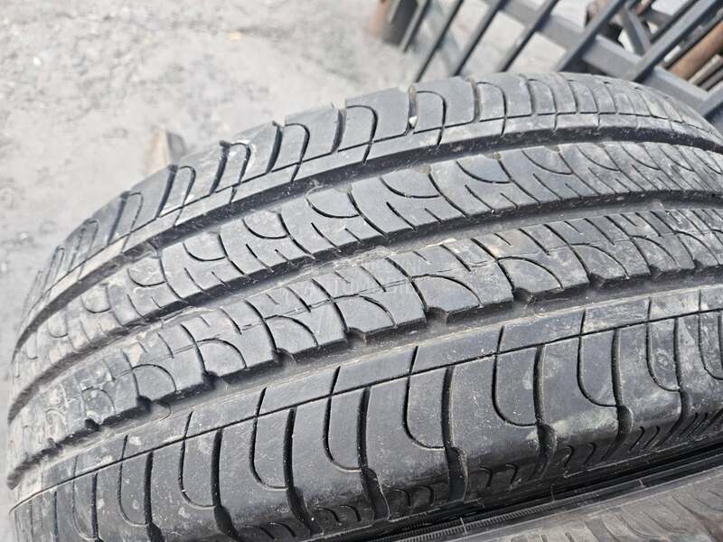 Goodyear 215/65 R16 Letnja