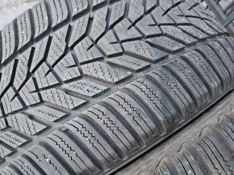 Hankook 225/40 R18 Sve sezone