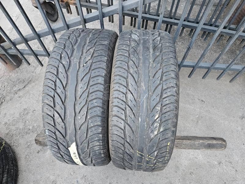 Uniroyal 225/60 R15 Letnja