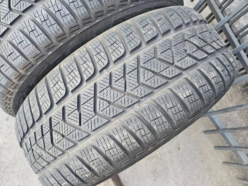 Pirelli 235/55 R17 Sve sezone