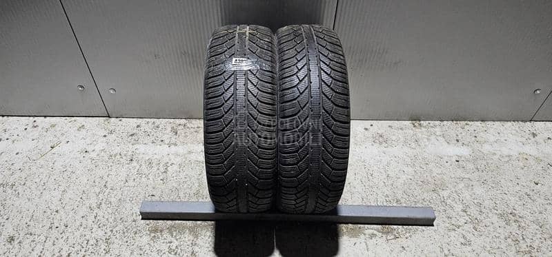 Semperit 215/60 R16 Zimska