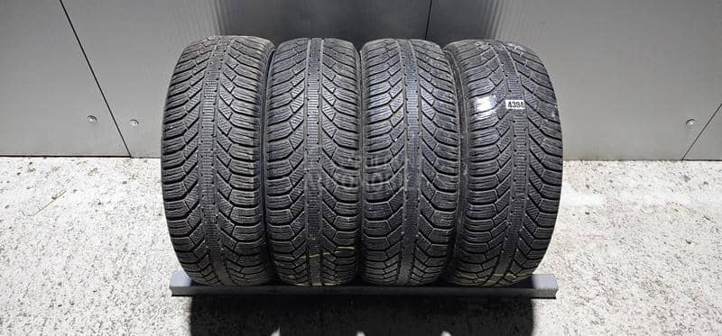Semperit 215/60 R16 Zimska