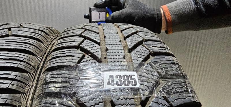 Semperit 215/60 R16 Zimska