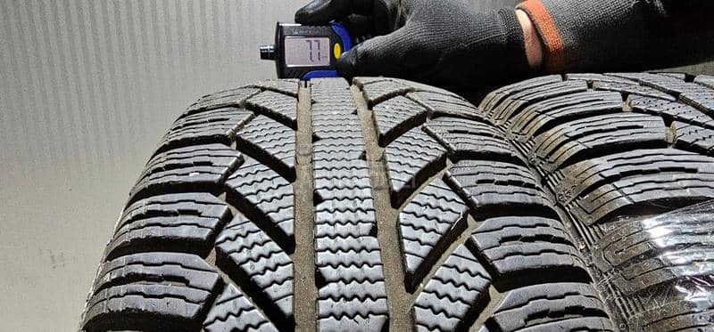 Semperit 215/60 R16 Zimska