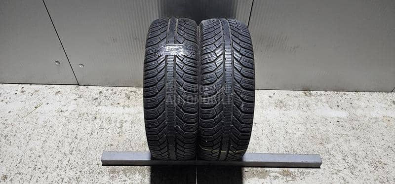 Semperit 215/60 R16 Zimska