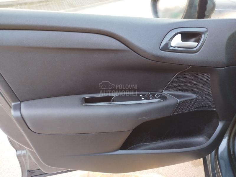 Citroen C4 1.4i  u.v.o.z  C H