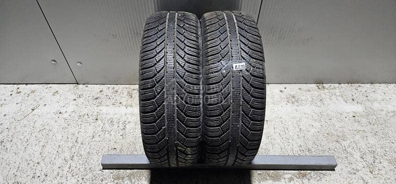 Semperit 215/60 R16 Zimska