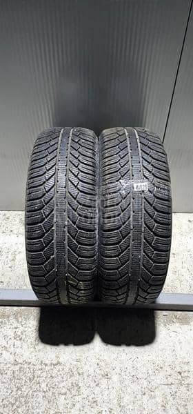 Semperit 215/60 R16 Zimska
