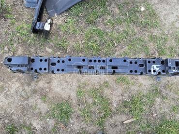 šina zadnjeg branika za Fiat 500L