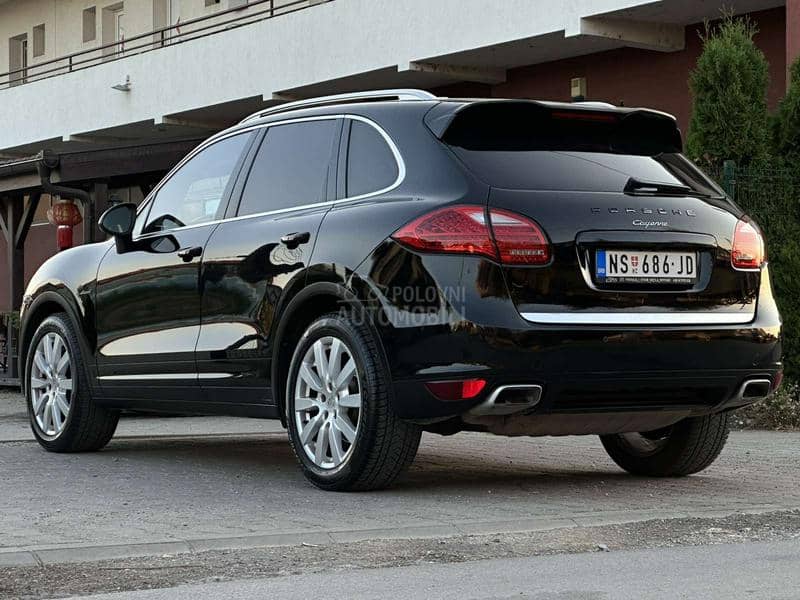 Porsche Cayenne 3,0  totalni ful nov