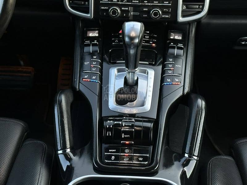 Porsche Cayenne 3,0  totalni ful nov