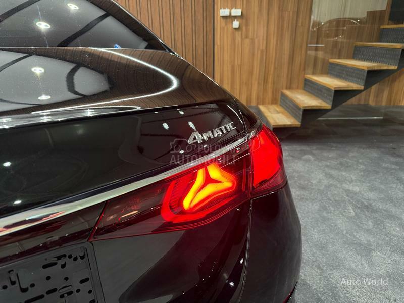 Mercedes Benz E 300 e 4m AMG PANO