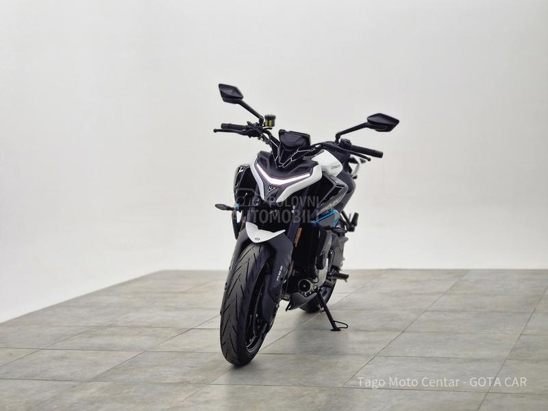 CFMOTO 675NK-DOSTUPAN