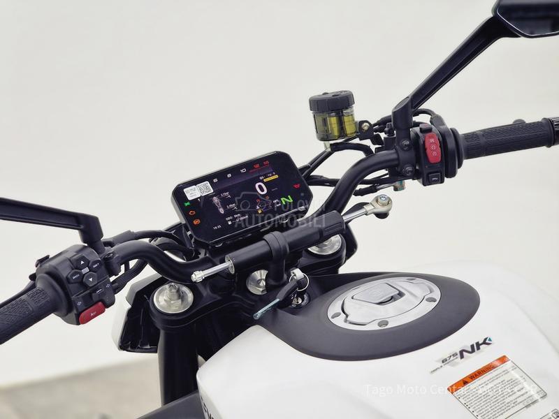 CFMOTO 675NK-DOSTUPAN