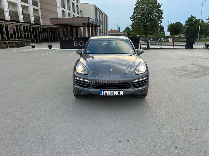 Porsche Cayenne 
