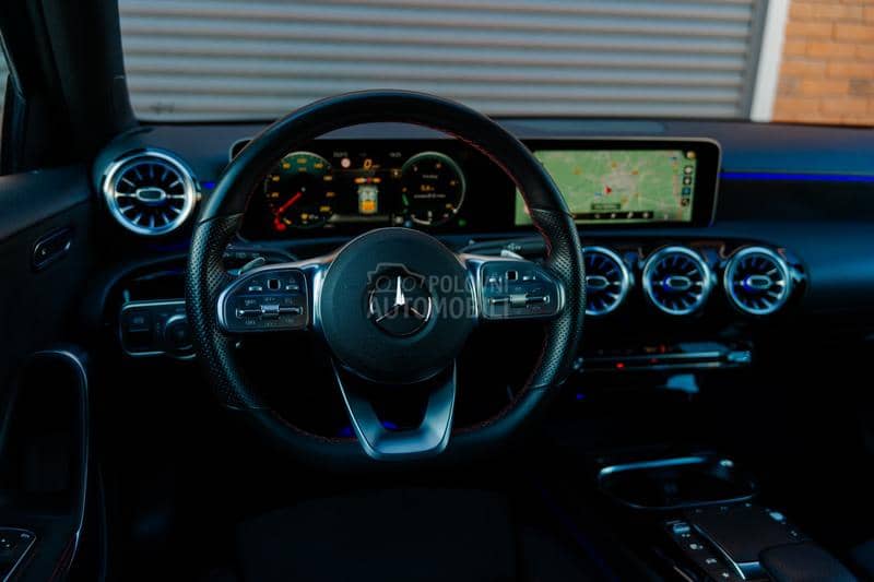 Mercedes Benz A 200 AMG/MULTIBEAM/MBUX