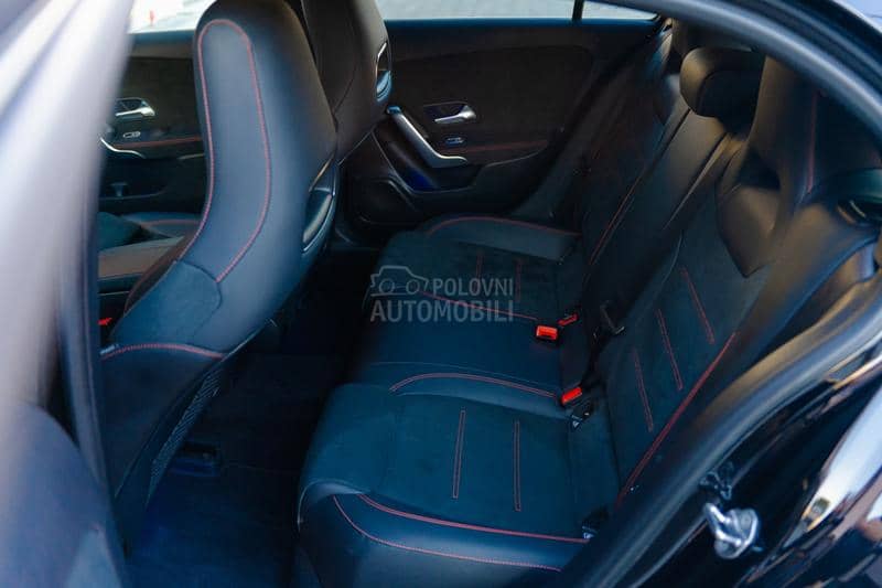 Mercedes Benz A 200 AMG/MULTIBEAM/MBUX