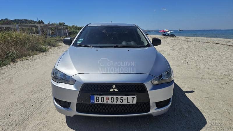 Mitsubishi Lancer 1.5i
