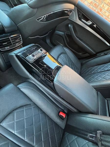 Audi A8 3.0