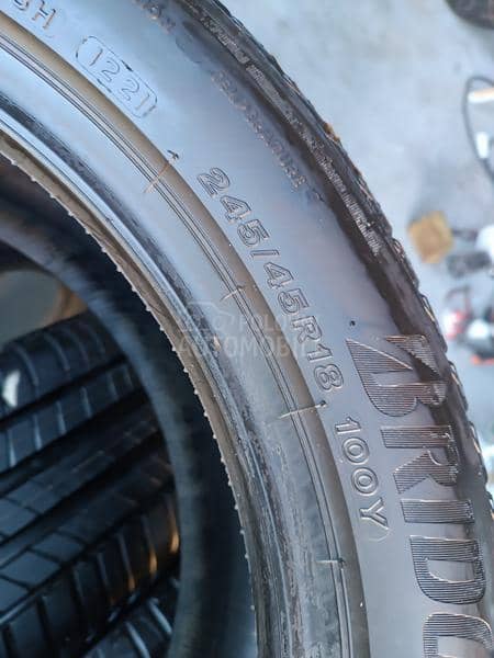 Bridgestone 245/45 R18 Letnja