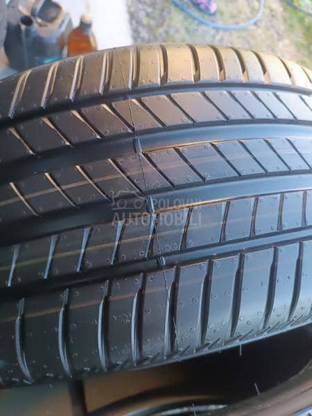 Bridgestone 245/45 R18 Letnja