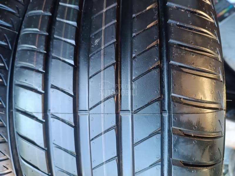 Bridgestone 245/45 R18 Letnja