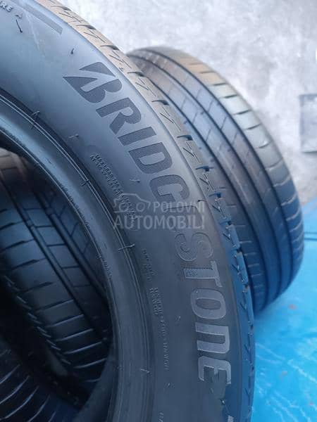 Bridgestone 225/55 R17 Letnja