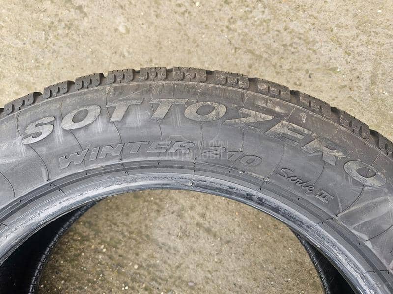 Pirelli 215/60 R17 Zimska