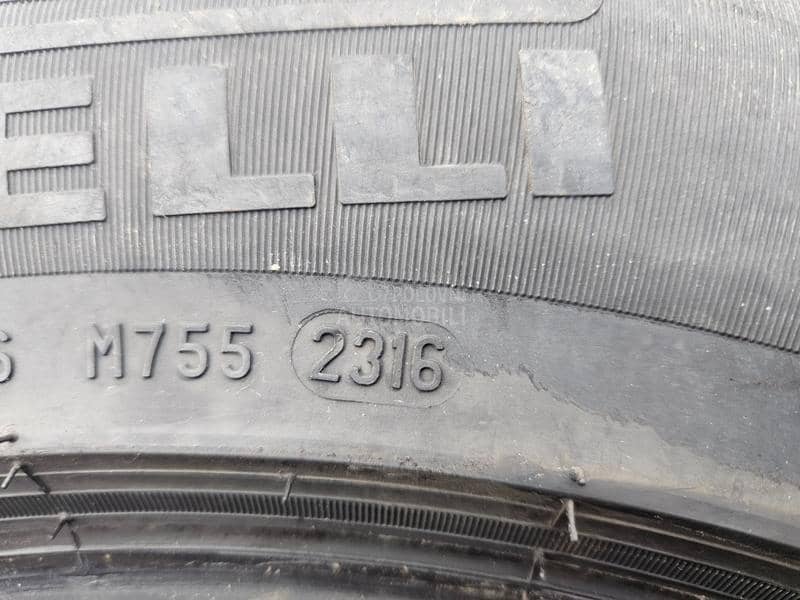 Pirelli 215/60 R17 Zimska